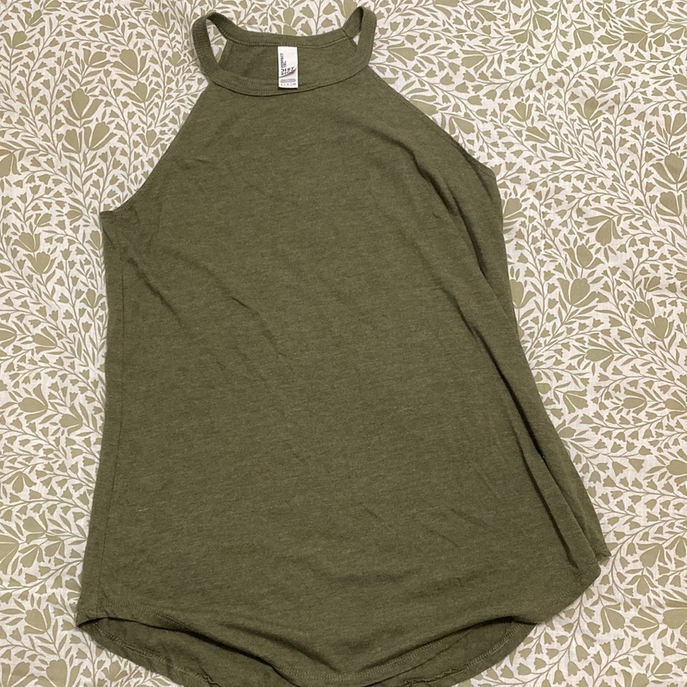 High neck causal tank